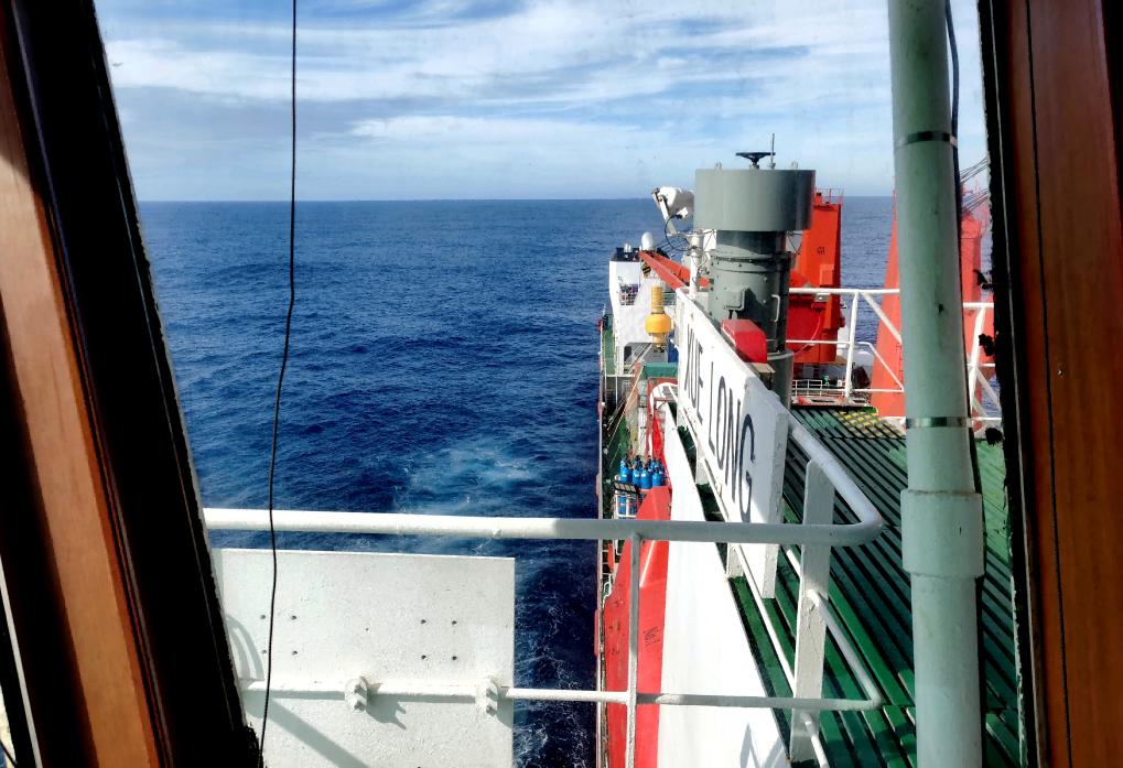 “雪龙”号驶入“咆哮西风带” 专家详解“魔鬼海域”气象科学奥秘1